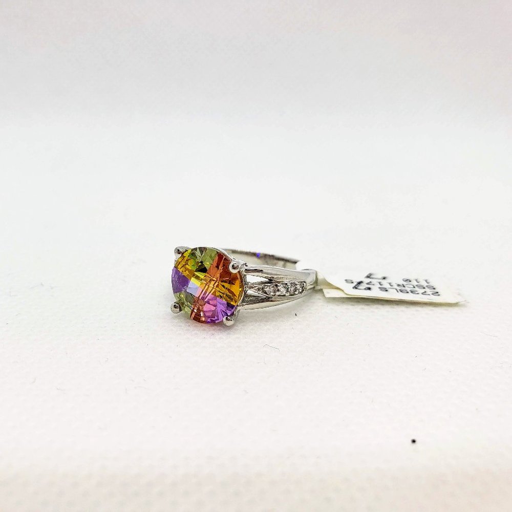 Lucky Stone Round Sterling Silver Ring Size 7